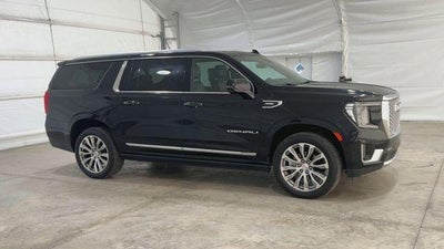 2023 GMC Yukon XL Base