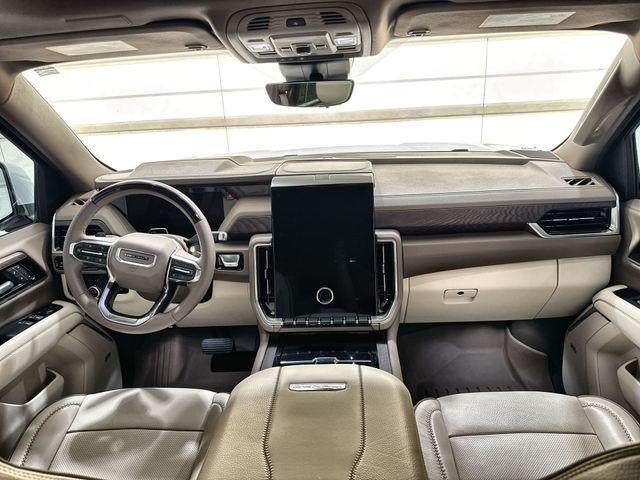 2025 GMC Yukon XL Base