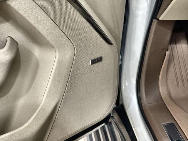 2025 GMC Yukon XL Base