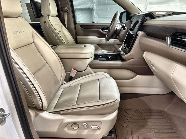 2025 GMC Yukon XL Base