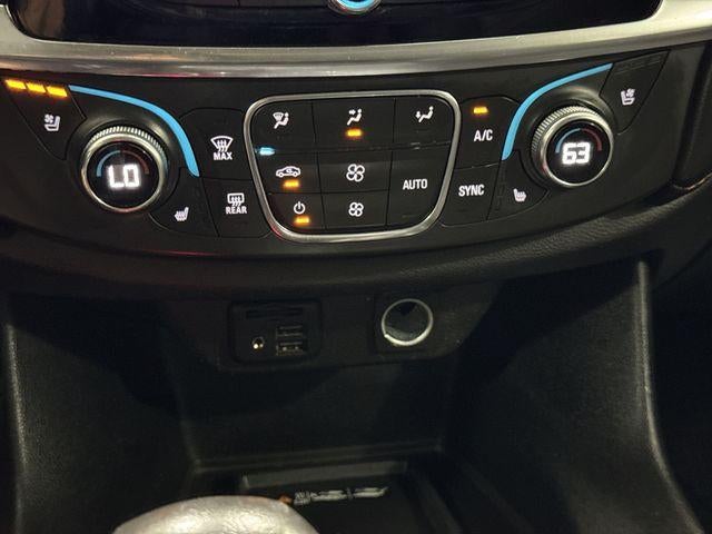 2021 Chevrolet Traverse Base