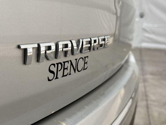 2021 Chevrolet Traverse Base