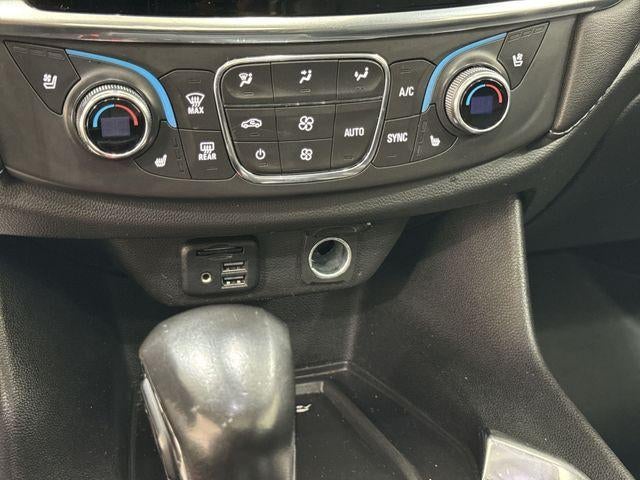 2021 Chevrolet Traverse Base