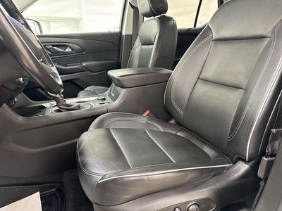 2021 Chevrolet Traverse Base