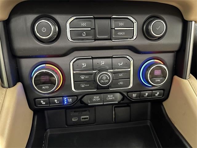 2021 Chevrolet Suburban Base