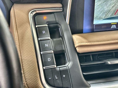 2023 Chevrolet Suburban Base