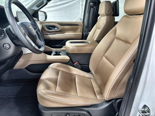 2023 Chevrolet Suburban Base