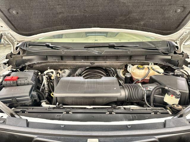 2023 Chevrolet Suburban Base