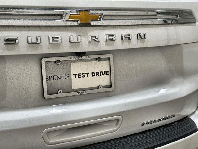 2023 Chevrolet Suburban Base