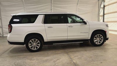 2023 Chevrolet Suburban Base