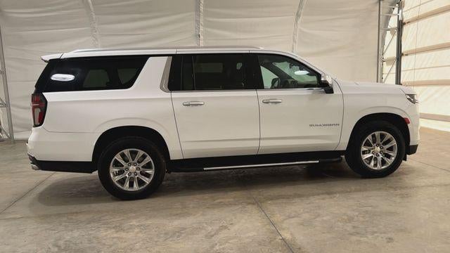 2023 Chevrolet Suburban Base