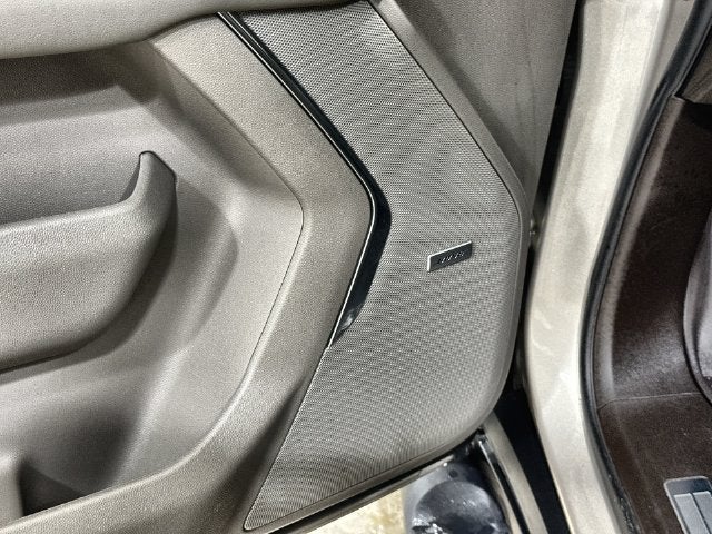 2024 Chevrolet Suburban Base