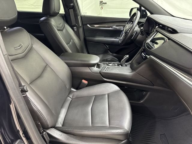 2021 Cadillac XT5 AWD Sport