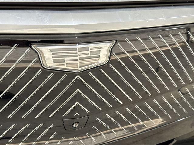 2024 Cadillac LYRIQ Luxury 2