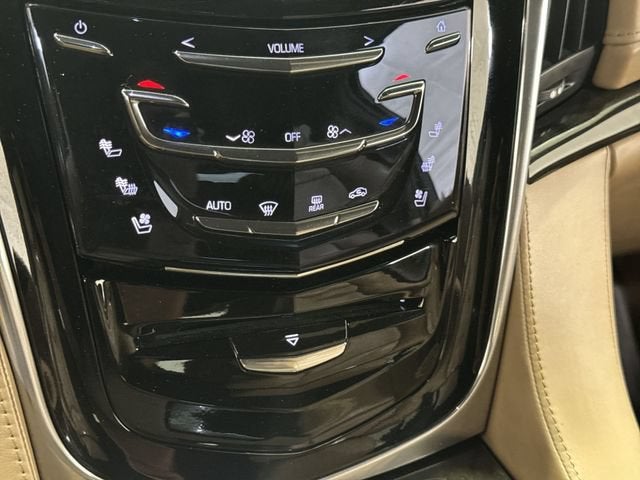 2018 Cadillac Escalade Base