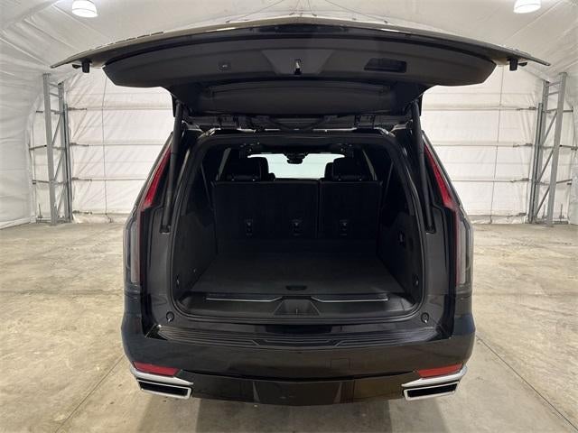 2022 Cadillac Escalade ESV Premium Luxury