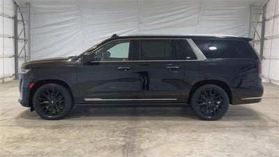 2022 Cadillac Escalade ESV Premium Luxury