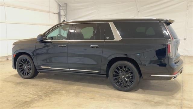 2022 Cadillac Escalade ESV Premium Luxury