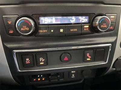 2017 Nissan TITAN XD SV