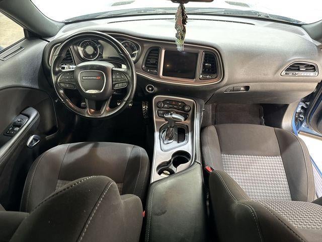 2022 Dodge Challenger Base