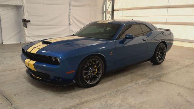 2022 Dodge Challenger Base