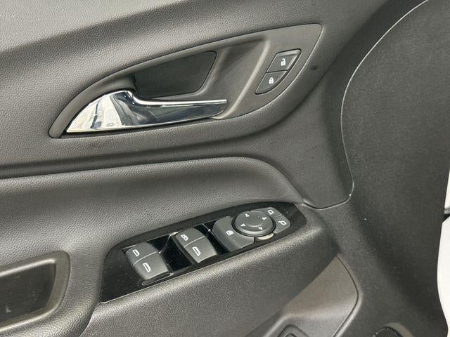 2023 Chevrolet Equinox Base
