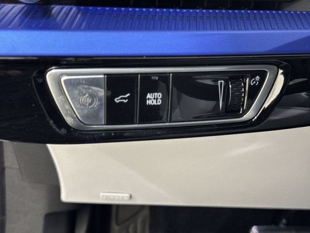2026 Cadillac OPTIQ Premium Luxury