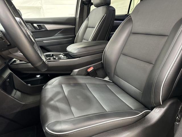 2025 Buick Enclave Base