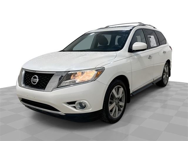 2016 Nissan Pathfinder Base