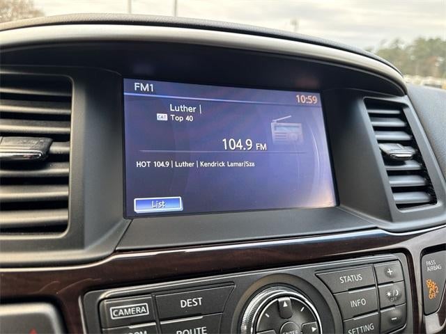 2016 Nissan Pathfinder Base