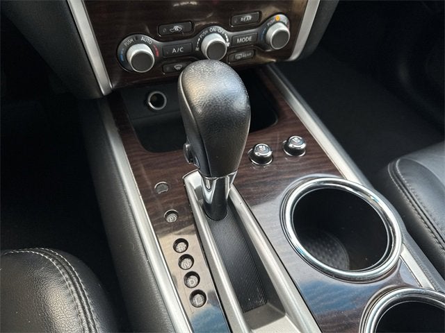 2016 Nissan Pathfinder Base