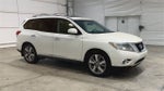 2016 Nissan Pathfinder Base