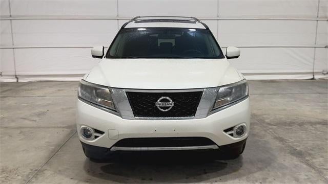 2016 Nissan Pathfinder Base