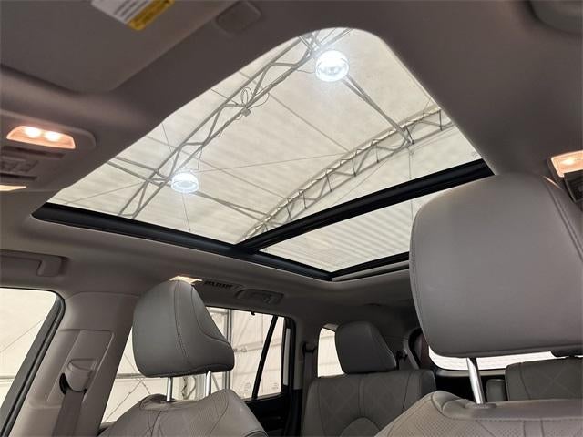 2021 Toyota Highlander Base