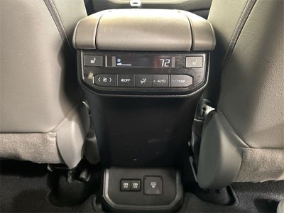 2021 Toyota Highlander Base