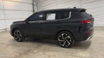 2023 Mitsubishi Outlander Base