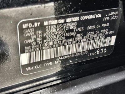 2023 Mitsubishi Outlander Base