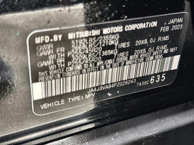 2023 Mitsubishi Outlander Base