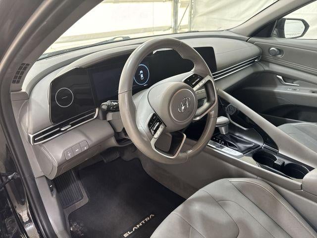 2023 Hyundai Elantra Base