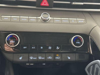 2023 Hyundai Elantra Base