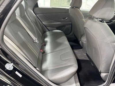 2023 Hyundai Elantra Base