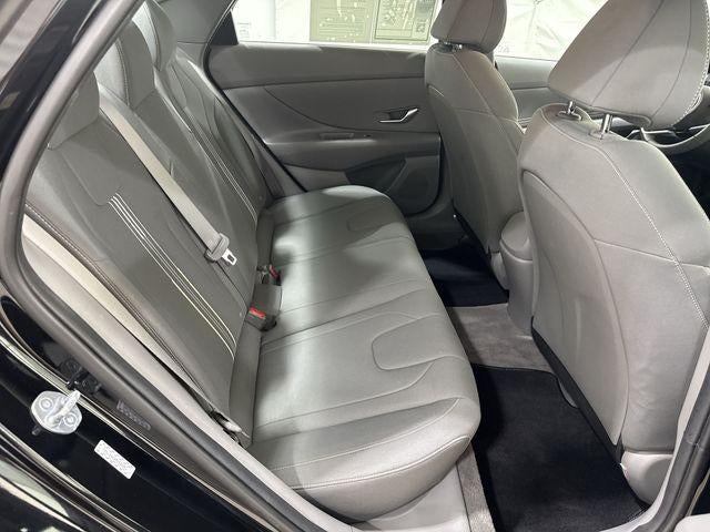 2023 Hyundai Elantra Base