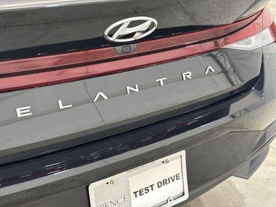 2023 Hyundai Elantra Base