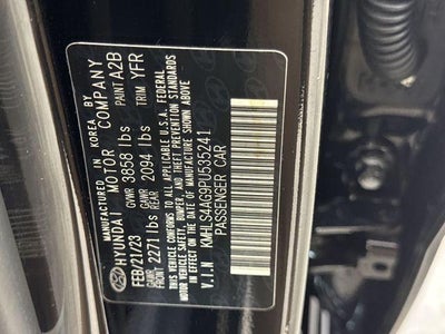 2023 Hyundai Elantra Base