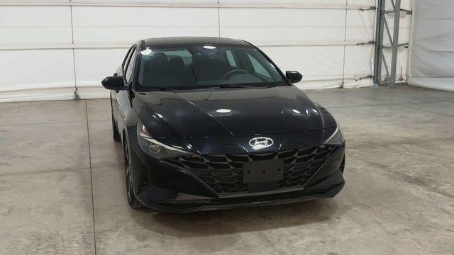 2023 Hyundai Elantra Base