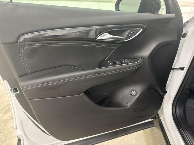 2023 Buick Envision Base