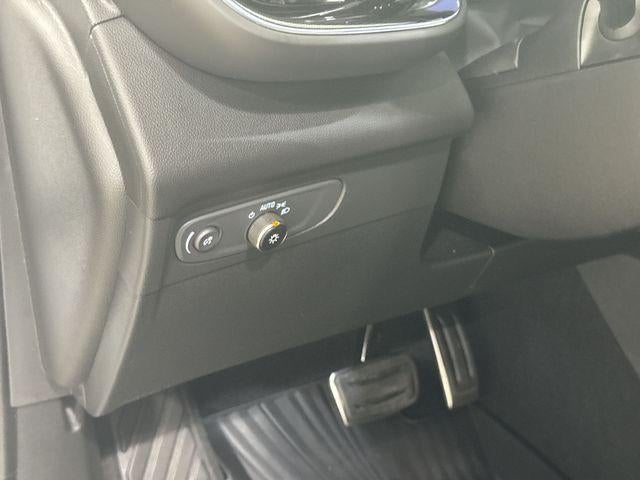 2023 Buick Envision Base